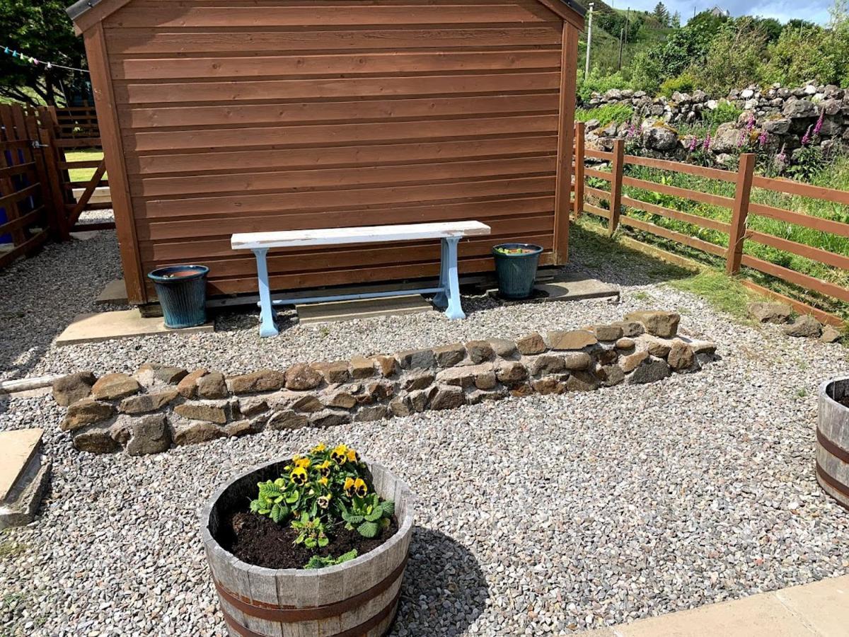 Driftwood Cottage Staffin Exterior foto