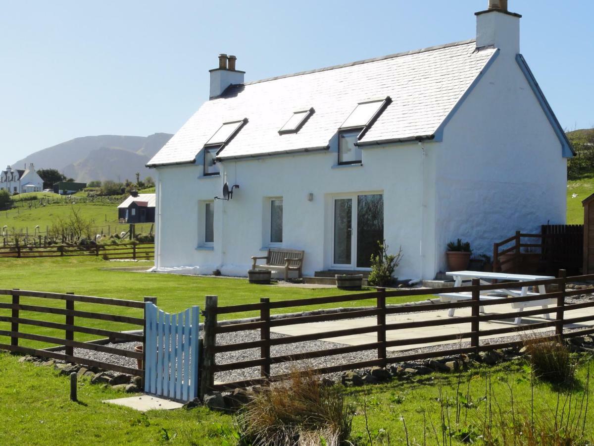 Driftwood Cottage Staffin Exterior foto